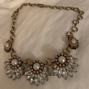 Statement necklace, pearl and gold